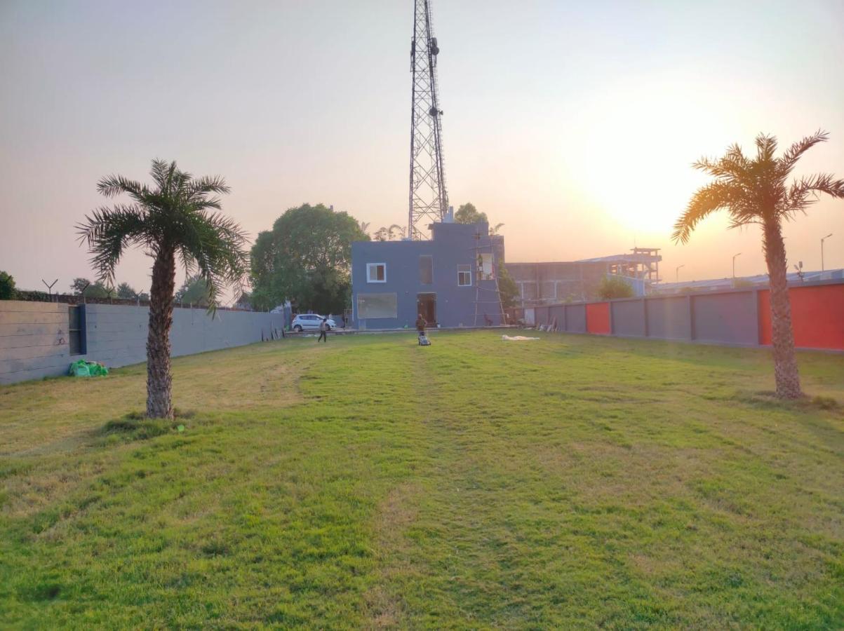 Hotel Manorama Inn Lucknow Exterior foto